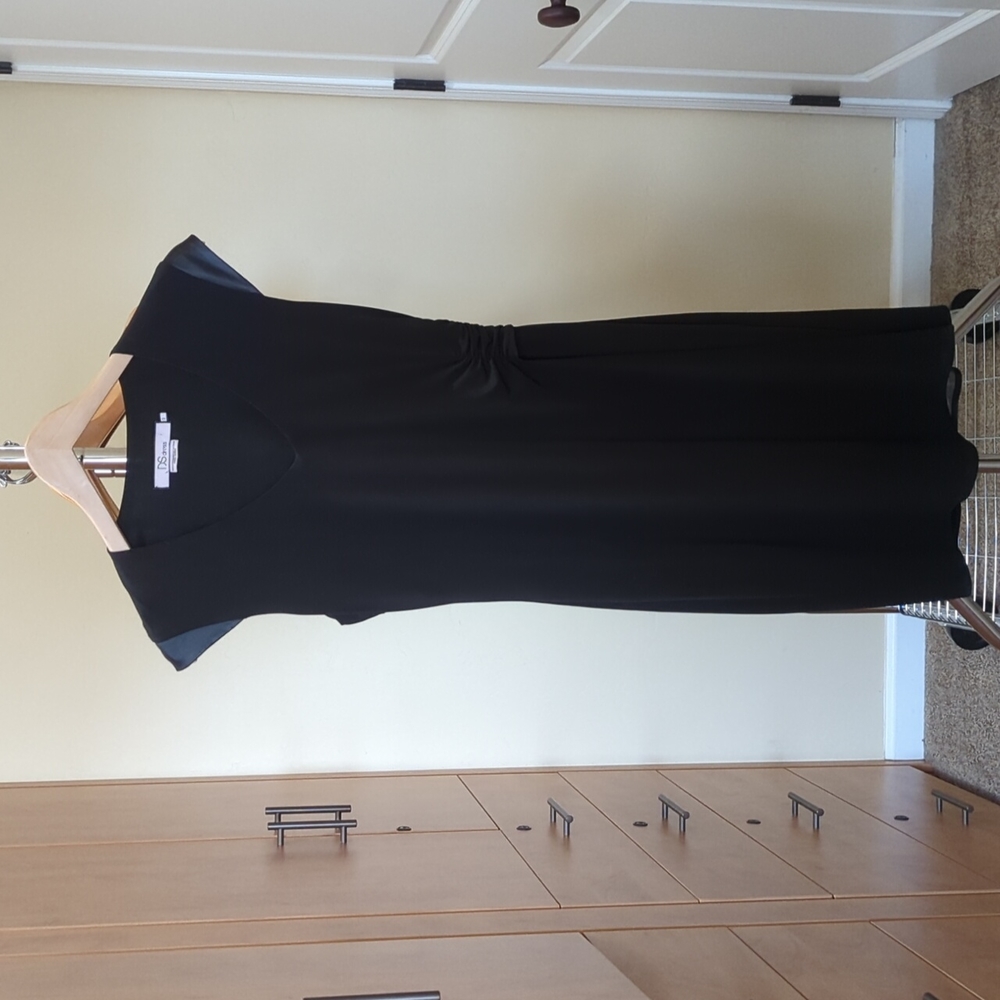 DS Dress Little Black Faux Wrap Dress with Satin Cap Sleeves Size 2 Like New